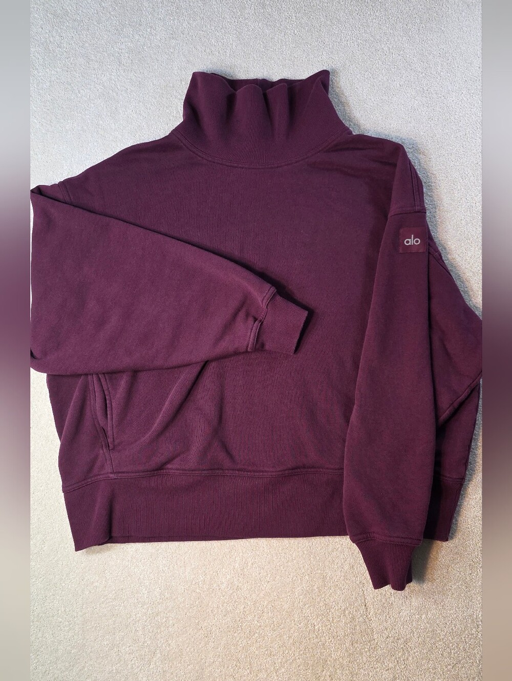 Alo Yoga Hazy Mock Neck Pullover Burgundy Oversized Slouchy Super Soft Womens M